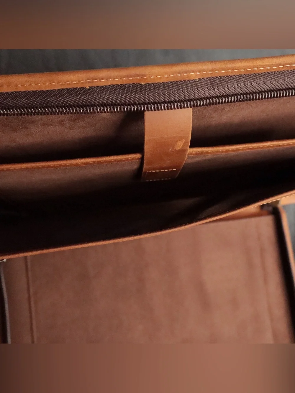 Fiitcase Leather Portfolio Organizer Zippered Business Document Case Folder